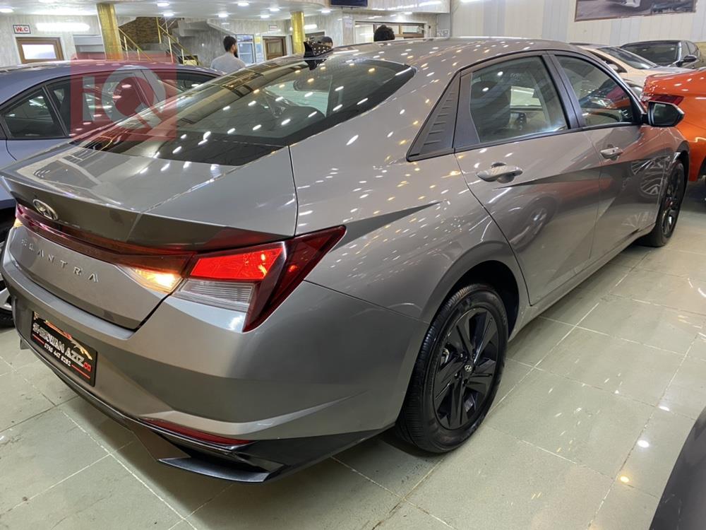 هیوندای ئەلەنترا